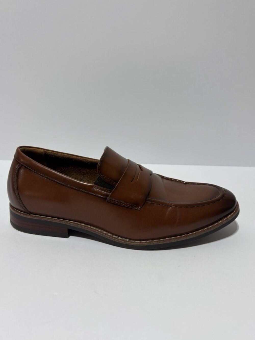 Florsheim Big Kids’ Rucci Jr. Moc Toe Penny Loafers, Boys’ Size 6 M
